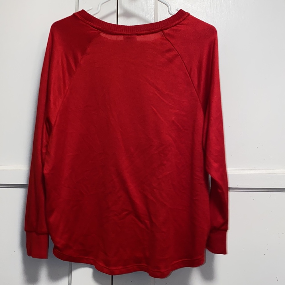 Secret Treasures Medium (8-10) Tis’ the Season Sleepwear Top - Picture 7 of 13